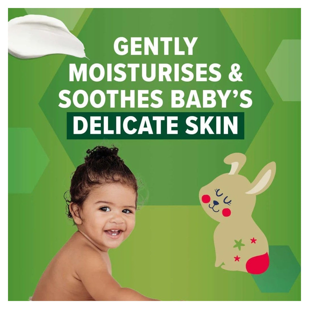 Hydrating baby cream with natural oatmeal for sensitive skin care
